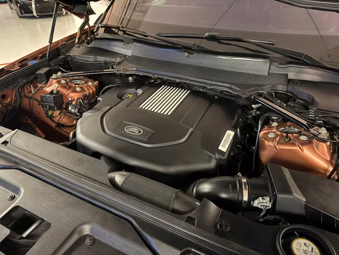 Land Rover Discovery HSE TD6 2018