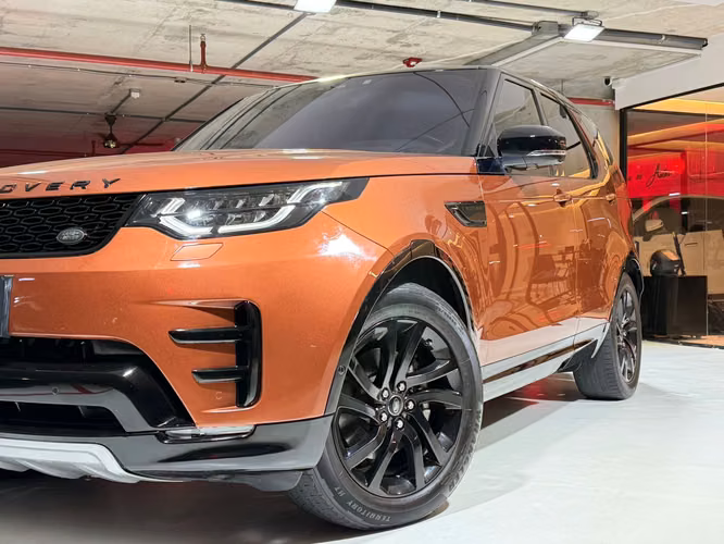 Land Rover Discovery HSE TD6 2018