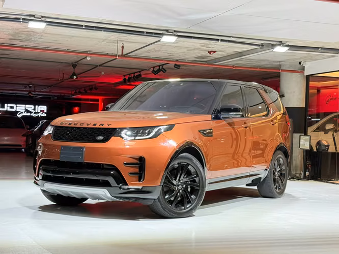 Land Rover Discovery HSE TD6 2018