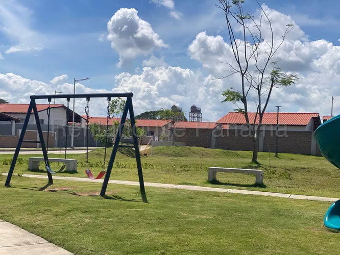Alquilo Casa Nueva en Arboledas, La Chorrera ABS