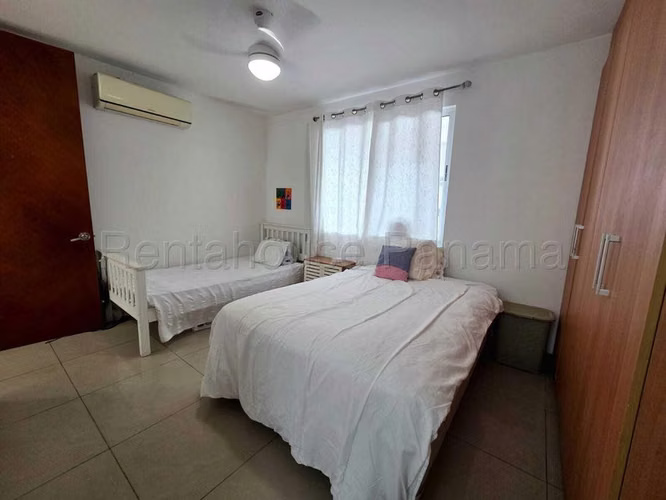 Apartamento en Venta en Bahía del Golf Coco del Mar CIG262620