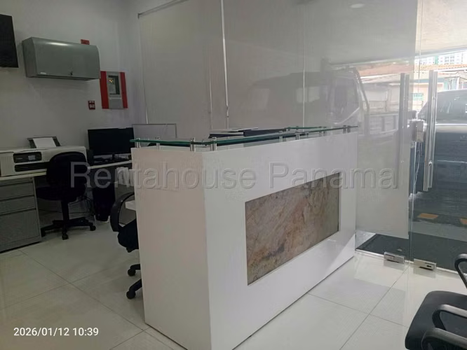 Se Vende Local en Carrasquilla LA26-4622