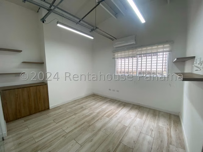 Se Vende Local en El Dorado LA24-9128
