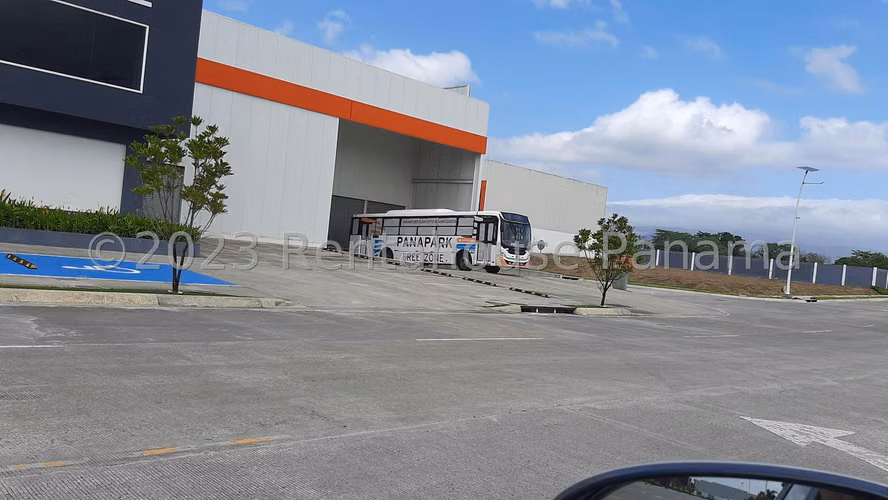 Vendo Galera en Pacora 24-7474GG
