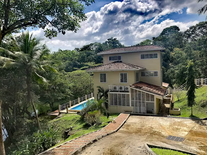 Se Vende villa frente al lago ¡oportunidad de inversión excepcional! - Imagen 7