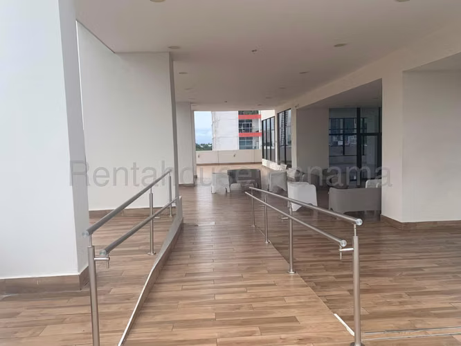 Venta apartamento con Iluminación Natural en El Carmen 25*7417Mfk