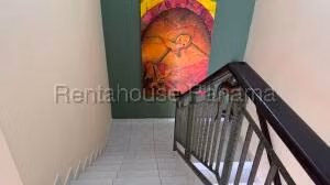 Venta de Casa con 391m2 en El Bosque PH El Doral 26-5130SR