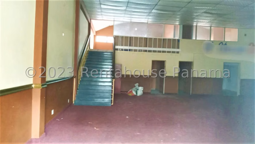 Local / Edificio Comercial en Venta en Avenida Justo Arosemena – 300 m² Terreno JG
