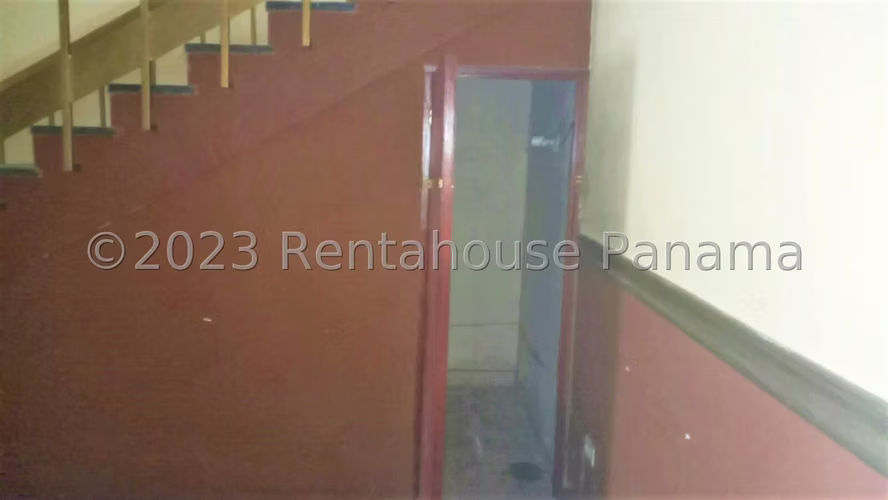Local / Edificio Comercial en Venta en Avenida Justo Arosemena – 300 m² Terreno JG