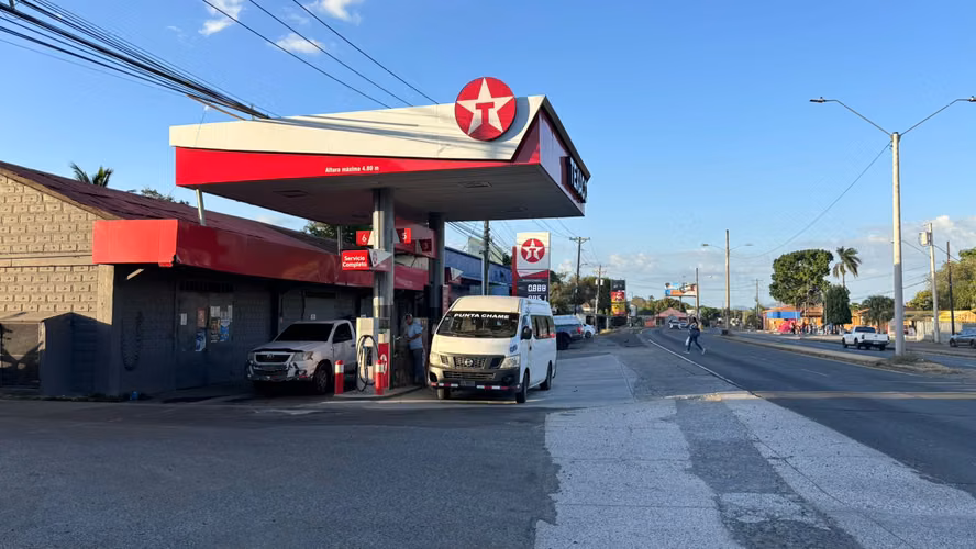 Vendo estación de gasolina en estratégica esquina, En Chame