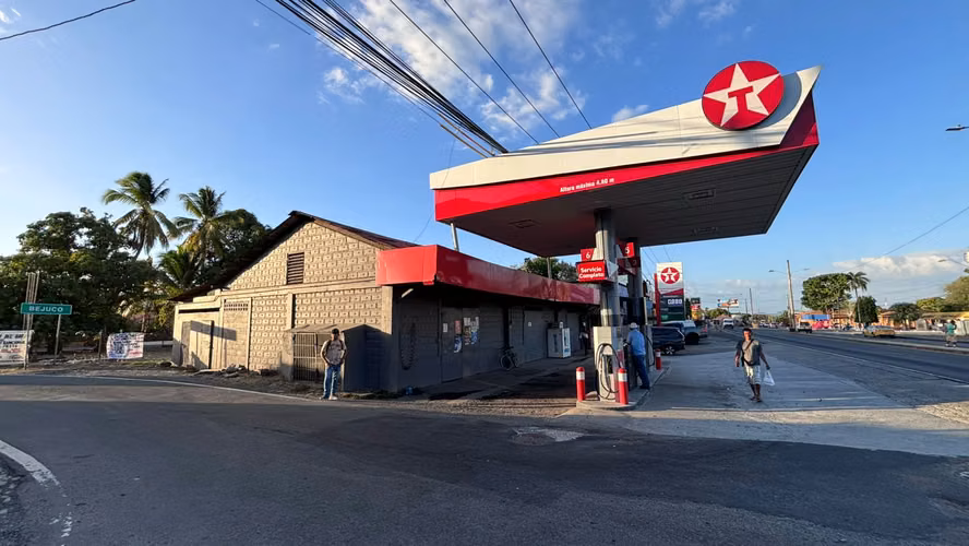 I sell gas station in strategic corner, In Chame