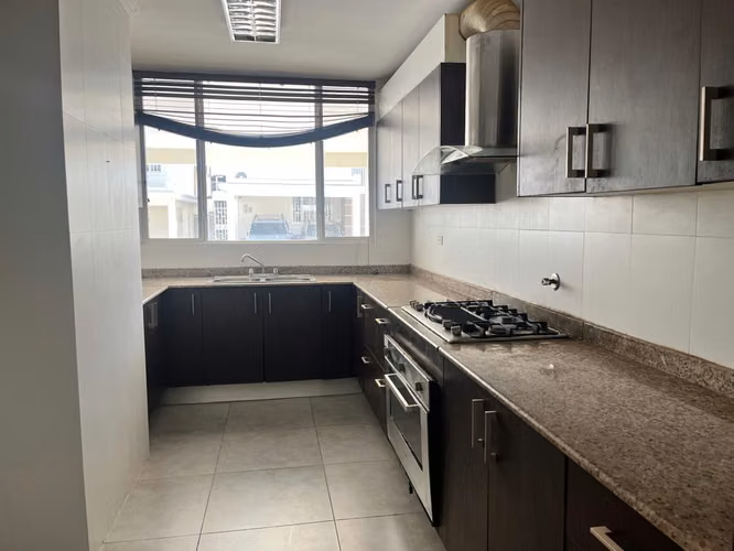 Banco Vende Casa en PH BRISAS POINT, Brisas del golf - Imagen 5