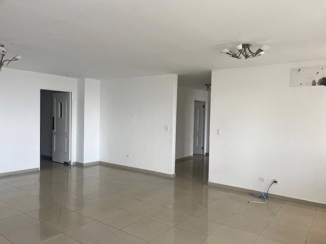 Banco Vende en PH SOPHIA TOWER, Obarrio