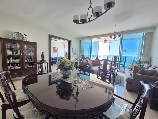 Vendo Moderno y Piso Bajo en Marbella 266mt2 # 2256 avd - Imagen 4