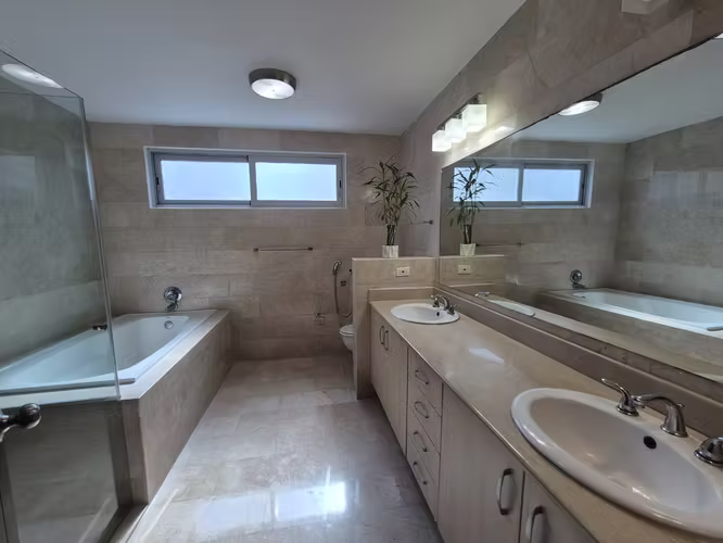 Vendo Moderno y Piso Bajo en Marbella 266mt2 # 2256 avd - Imagen 12