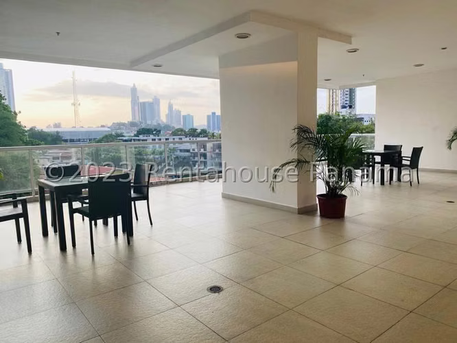 vendo apartamento en el cangrejo OF 24-5881