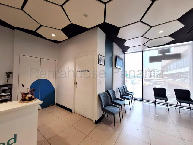 Alquiler local comercial Liberty Plaza JM