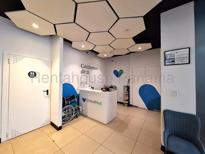Alquiler local comercial Liberty Plaza JM