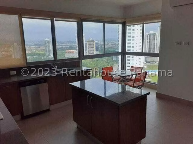 Se Vende Apartamento en Costa del Este LA26-4958