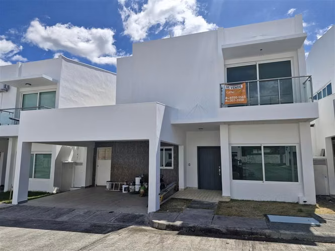 PRIVATE RESIDENTIAL IN THE PEARL - CHIRIQUÍ