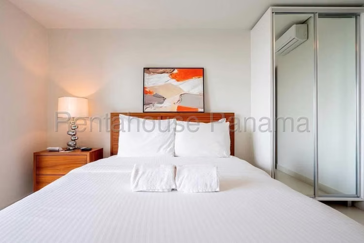 Se Vende Apartamento en Costa del Este LA26-5817