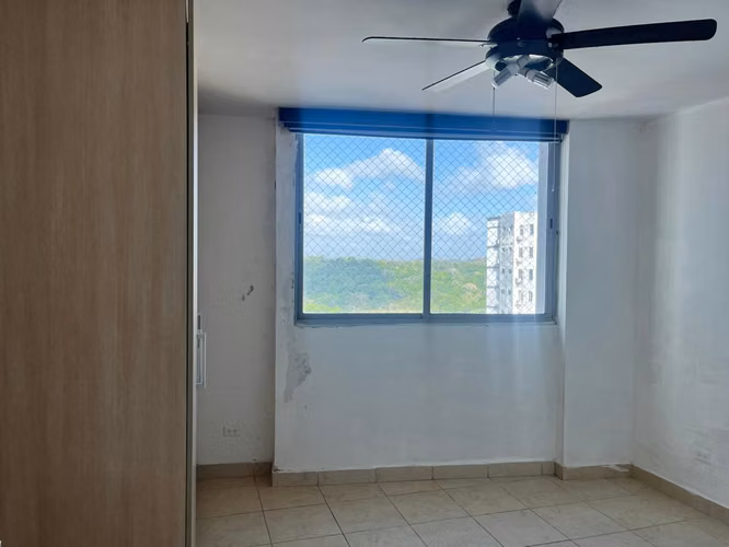 Banco Vende DELUNA PARK VIEW, Villa de las Fuentes