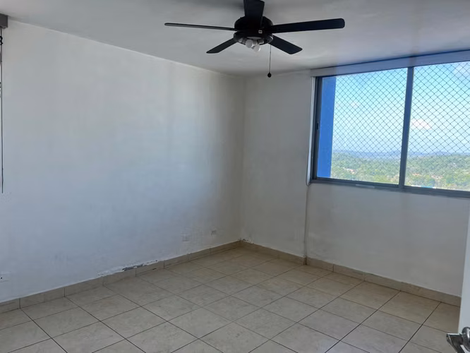 Banco Vende DELUNA PARK VIEW, Villa de las Fuentes