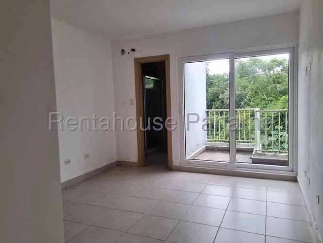 Se Vende Casa en Brisas Del Golf MDV26-2447