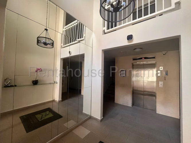 Venta de Apartamento en Versalles AFC 26-5895