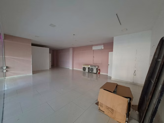 Oportunidad de alquiler de local cerca de Av. Balboa DP - Imagen 4