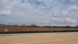 Venta de Terreno con 2864m2 en Las Mañanitas 25-1804SR - Imagen 13