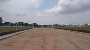 Venta de Terreno con 2864m2 en Las Mañanitas 25-1804SR - Imagen 10
