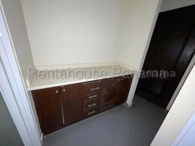 VENTA DE OFICINA EN PLAZA MORICA EN SAN FRANCISCO MCD25-6153