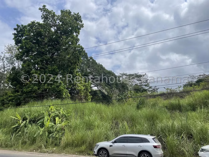 VENTA DE TERRENO EN CHILIBRE CENTRO MCD25-3082