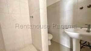 Venta de Apartamento con 117m2 en Obarrio PH Miyaki 26-6356SR