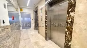 Venta de Apartamento con 117m2 en Obarrio PH Miyaki 26-6356SR