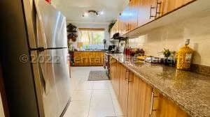 Venta de Casa Amplia y Elegante de 400m² en PH Villa Alta, Brisas del Golf 26-3120SR