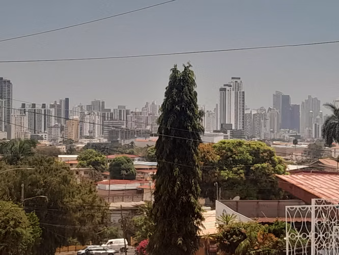 Altos de Betania, Vendo Céntrica Casa Esquinera - Imagen 9