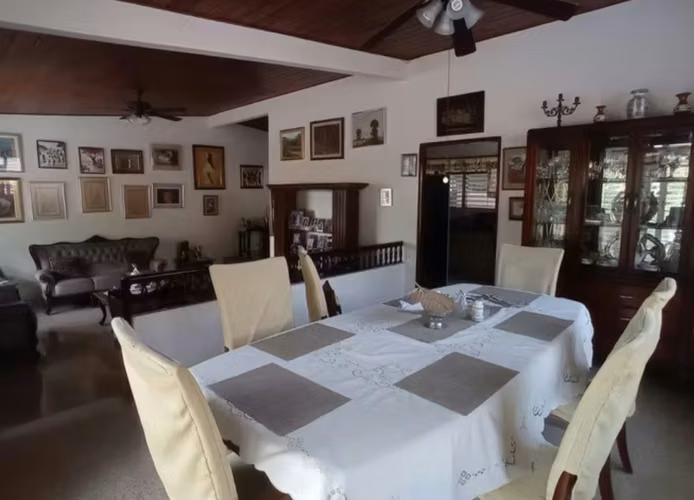 Altos de Betania, Vendo Céntrica Casa Esquinera - Imagen 3