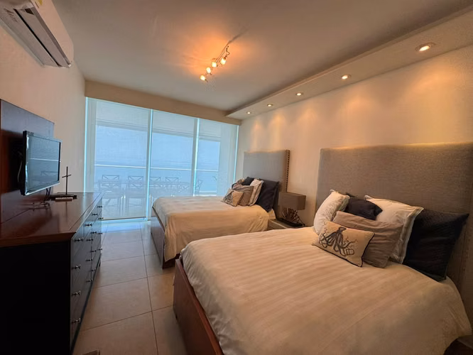Venta de Apartamento Frente al Mar de 244 m² en Santa Clara Residences