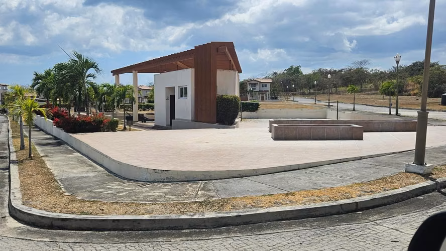 Venta de Apartamento de Playa Amoblado en Fontanella del Mar – San Carlos