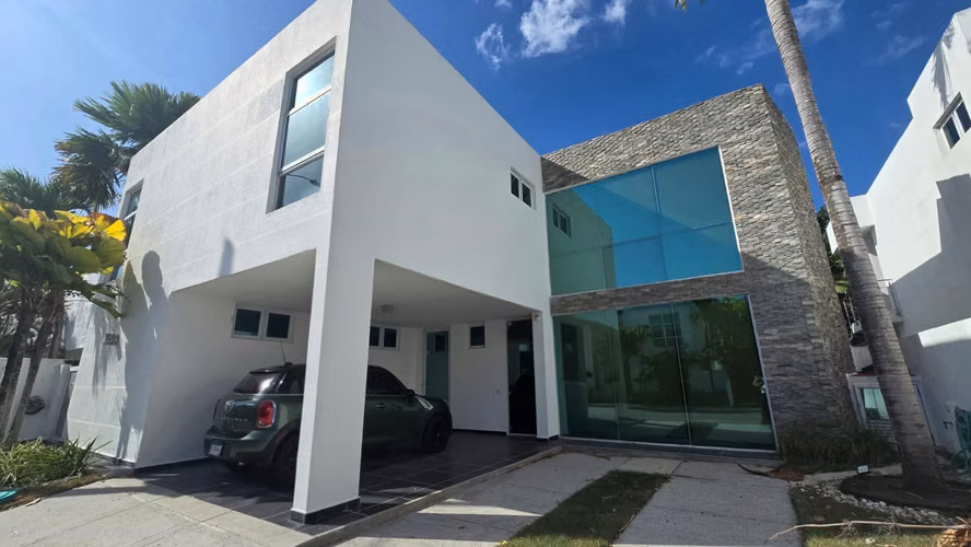 HOUSE ON THE SOUTH COAST FURNISHED - 392M2 - 4 ROOMS - *