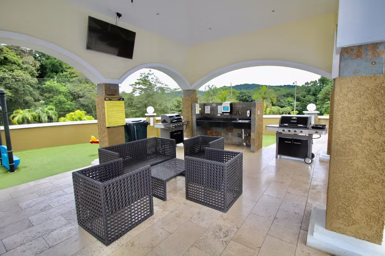 Se Alquila Apartamento Amoblado en PH Forest Tower, Tucan Country Club - Imagen 17
