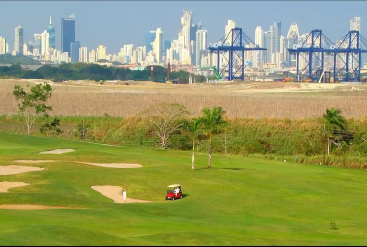 Se Alquila Apartamento Amoblado en PH Forest Tower, Tucan Country Club - Imagen 19