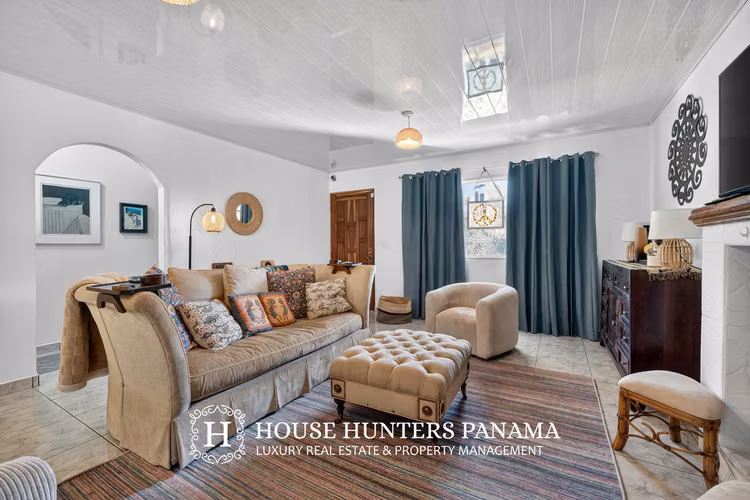 Boquete Panama Home with Casita
