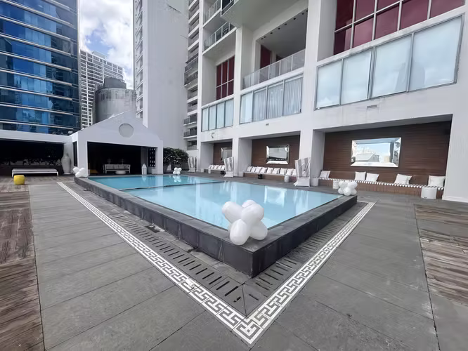 YOO AVE. BALBOA- VENTA DE APTO EN $480,500