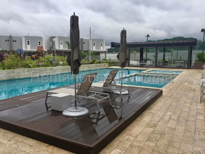 VENTA DE CASA EN VICTORIA BRISAS DEL GOLF HQ