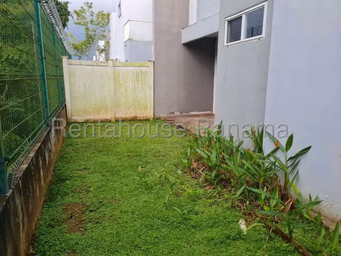 VENTA DE CASA EN VICTORIA BRISAS DEL GOLF HQ