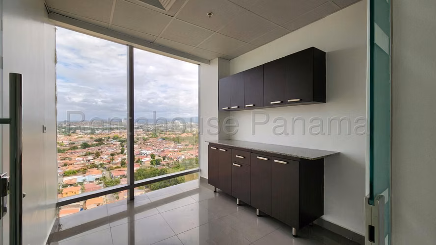 ALQUILER DE OFICINA EN TORRE ANCON COSTA DEL ESTE HQ