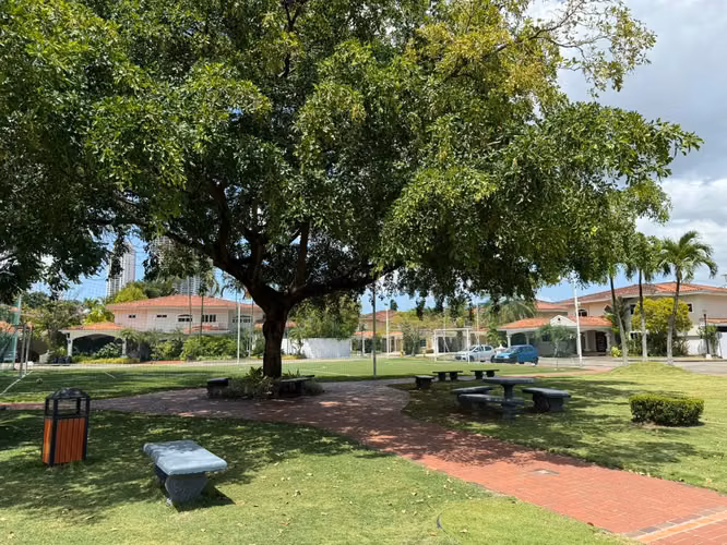 Venta de Casa en Costa Serena Costa del Este